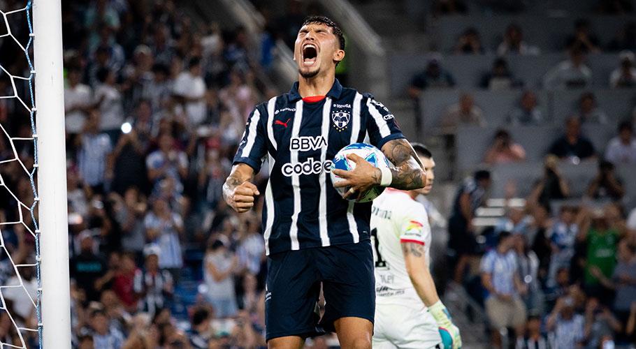 Brandon Vázquez no terminó entrenamiento con Rayados