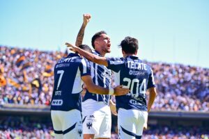 Rayados destroza a los Pumas logrando su pase a las semifinales